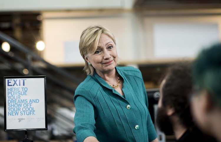 Hillary Clinton in&nbsp;DSM on Wednesday (Photo by Melina Mara/The Washington Post)</p>  