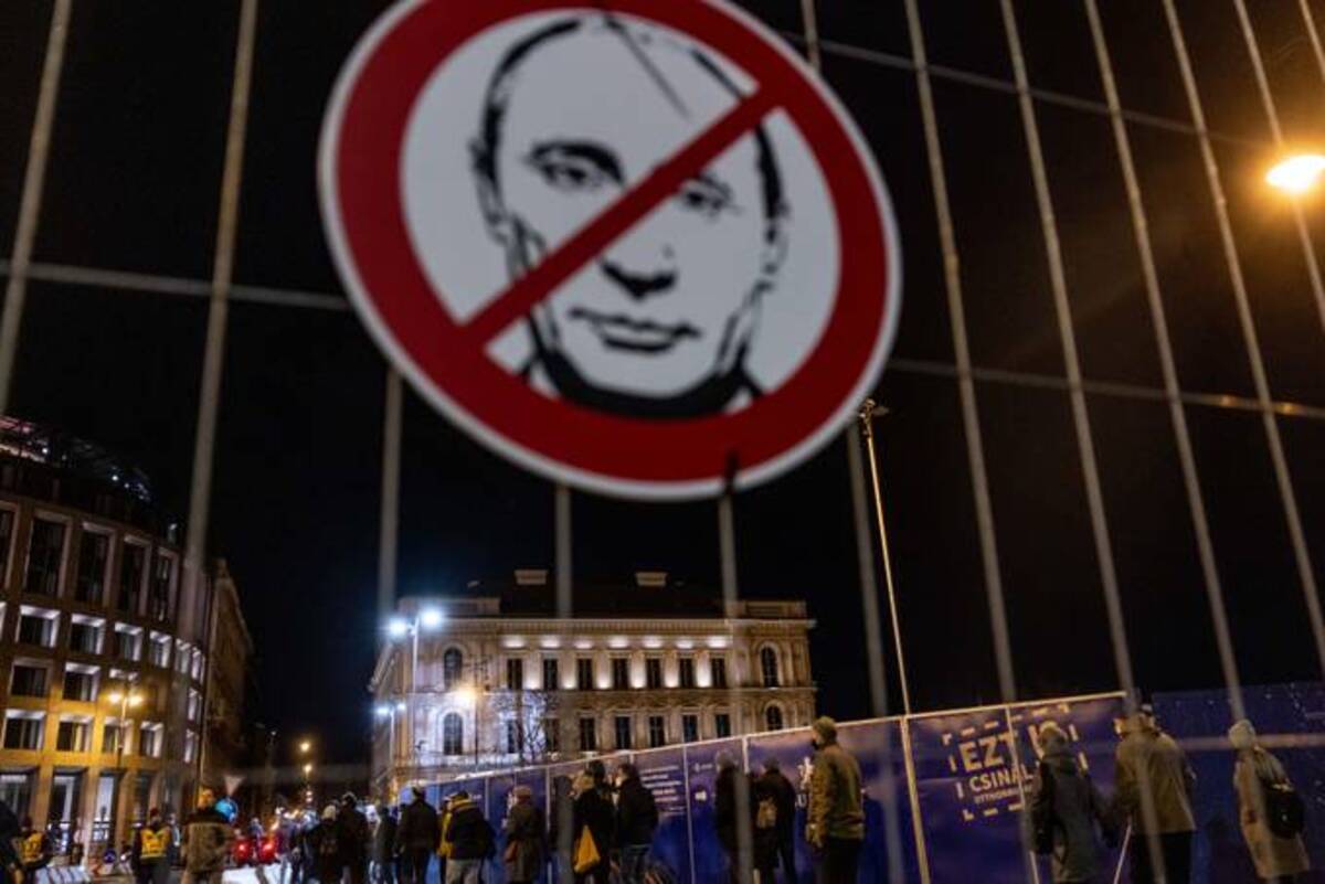 It comes amid growing pressure around the world aimed at isolating Russian President Vladimir Putin and his government. (Janos Kummer/Getty Images)