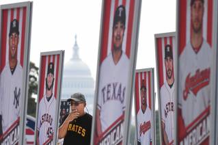 0fa56ab343b71833700b204a7415c068-320-0-70-8-BaseballFeatures001.jpg