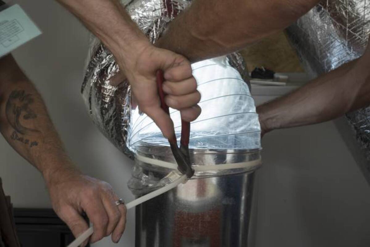 Making improvements to indoor air filtration systems has been shown to significantly reduce coronavirus transmission rates. (Youngrae Kim/The Washington Post)