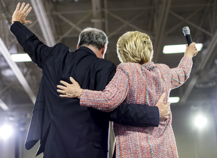 Hillary Clinton and&nbsp;Tim Kaine rally&nbsp;in Annandale last&nbsp;Thursday.&nbsp;(Photo by Melina Mara/The Washington Post)</p>  