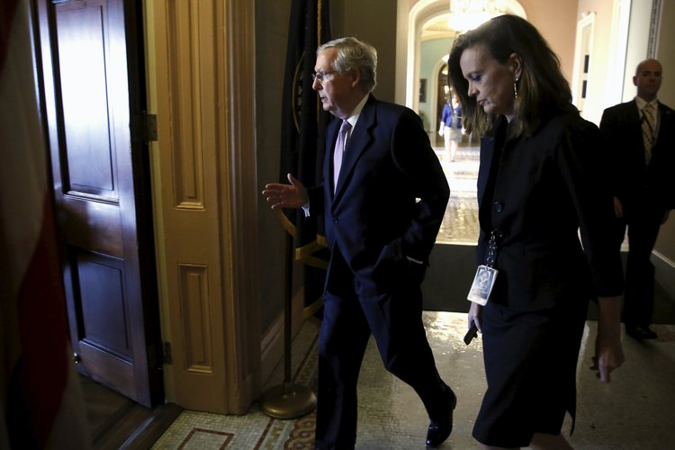 Mitch McConnell (Reuters/Jonathan Ernst)</p>  