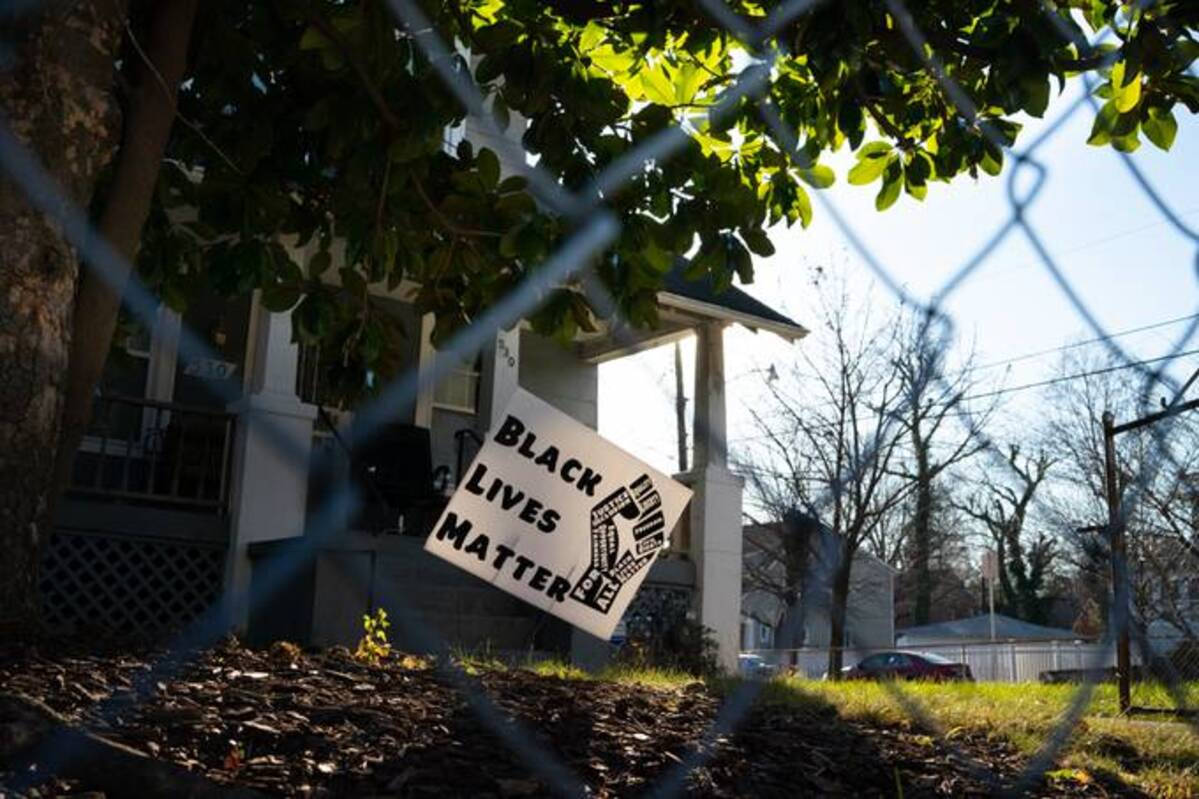 &nbsp;A Black Lives Matter sign is pictured in the front yard of a house. (Sarah L. Voisin/The Washington Post)