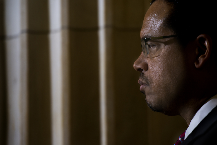Keith Ellison collects his thoughts before an MSNBC hit. (Linda Davidson/The Washington Post)</p>  