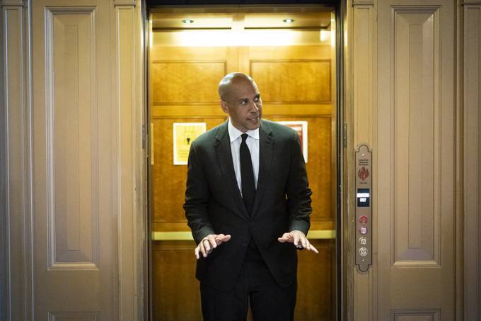 Sen. Cory Booker (D-N.J.) and four other senators signed the letter (Jabin Botsford/The Washington Post)