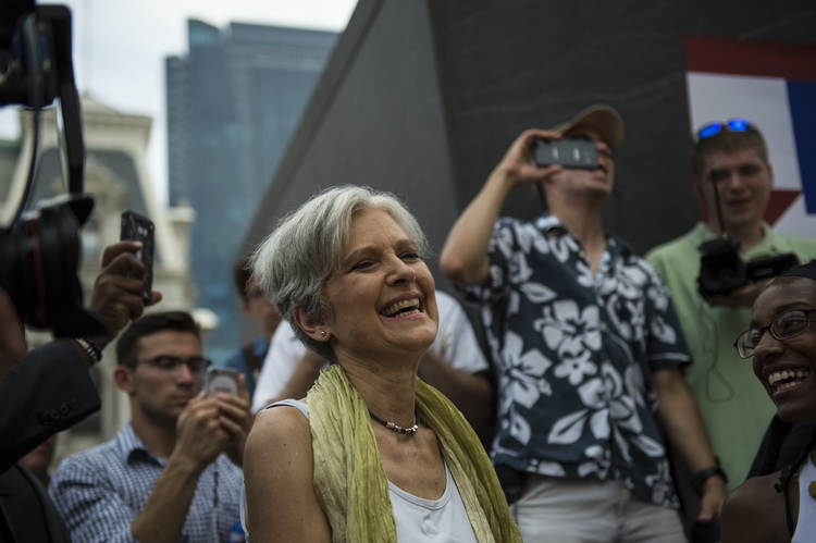 Green Partry Presidential candidate Dr. Jill Stein speaks to pro-Bernie Sanders supporters outside City Hall in Philadelphia at the convention. (Photo by Michael Robinson Chavez/The Washington Post)</p>  