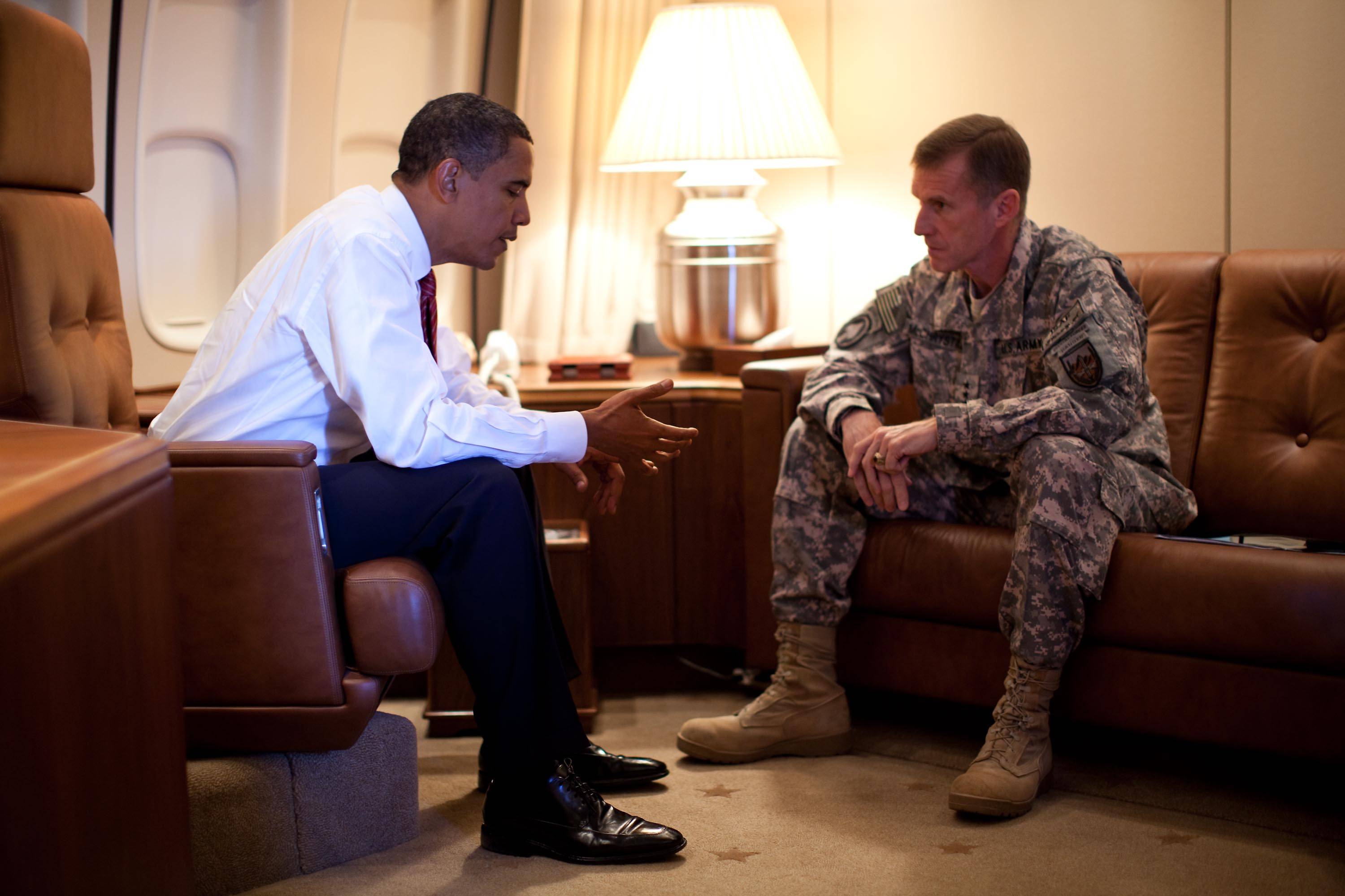 Obama meets with General Stanley McChrystal, commander in Afghanistan, in 2009. (Pete Souza/The White House via Getty Images)