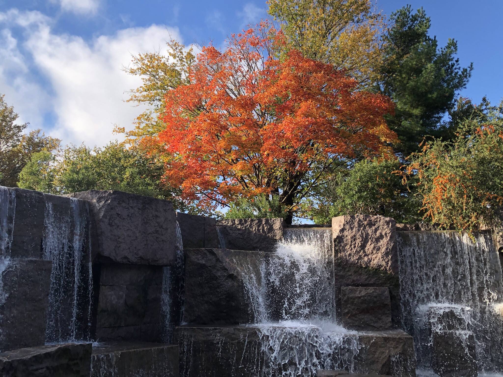 Blue sky and clouds on Saturday at the Franklin D. Roosevelt Memorial in D.C. (Jeannie In D.C./www.CWG.news/Flickr)