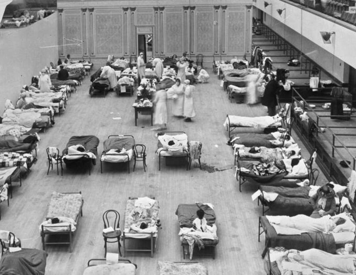 Looking back at the 1918 flu pandemic could help avoid repeating some of past mistakes. (Edward A. 