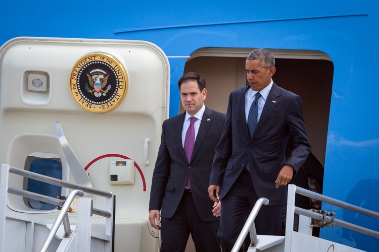 Barack Obama and&nbsp;Marco Rubio&nbsp;get off Air Force One at the&nbsp;Orlando airport last Thursday. (Loren Elliott/The Tampa Bay Times via AP)</p>  