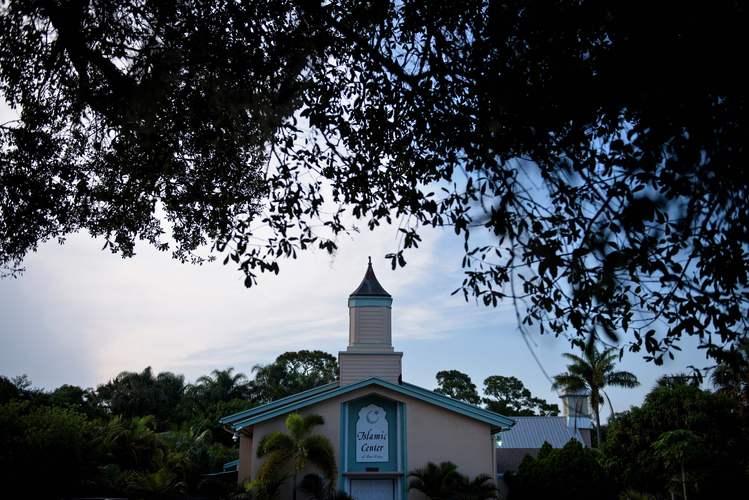 The&nbsp;Islamic Center of Fort Pierce,&nbsp;where Omar Mateen worshiped (Brendan Smialowski/AFP/Getty Images)</p>  