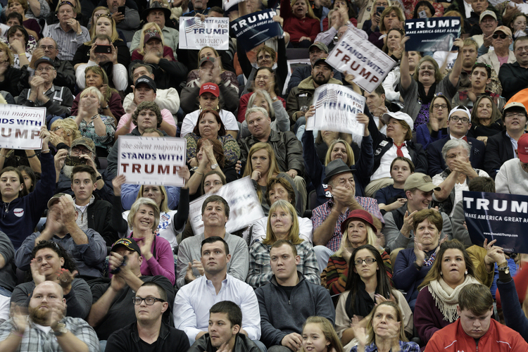 Trump is very popular in the Panhandle. Here's a view of the&nbsp;crowd he drew in&nbsp;Pensacola.&nbsp;(Charles Ommanney/The Washington Post)</p>  