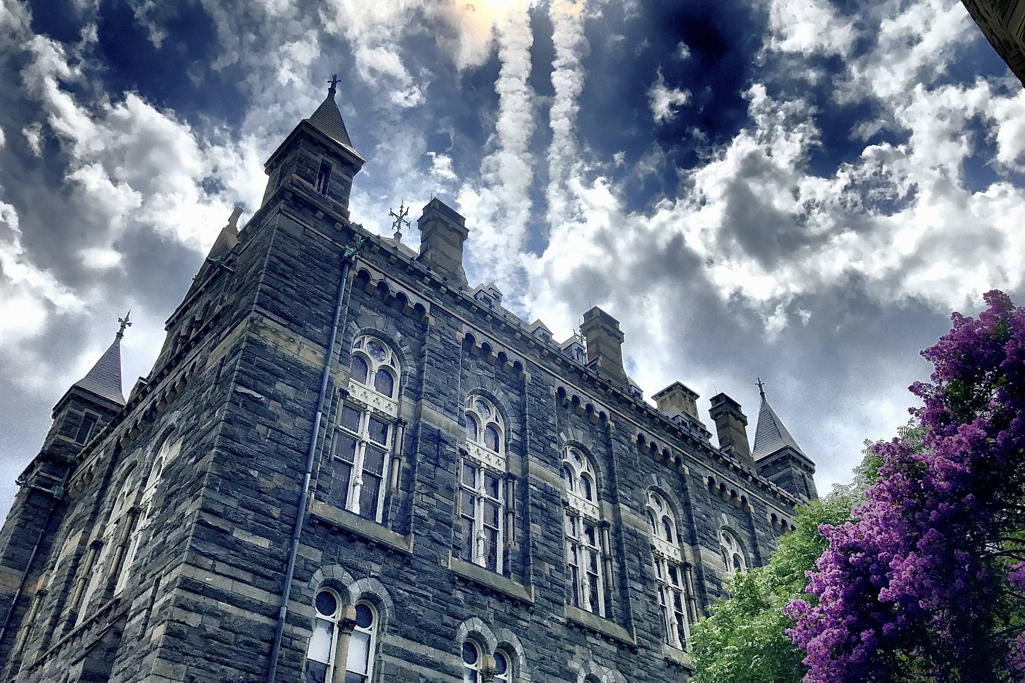 Clouds above Healy Hall, July 14, on the Georgetown University campus (Jeff Vincent/Flickr)