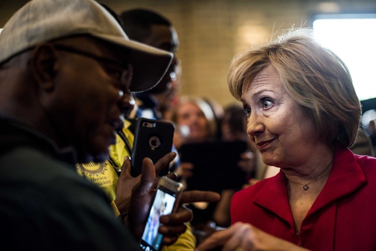 Hillary speaks to voters in Bowling Green yesterday.&nbsp;(Melina Mara/The Washington Post)</p>  