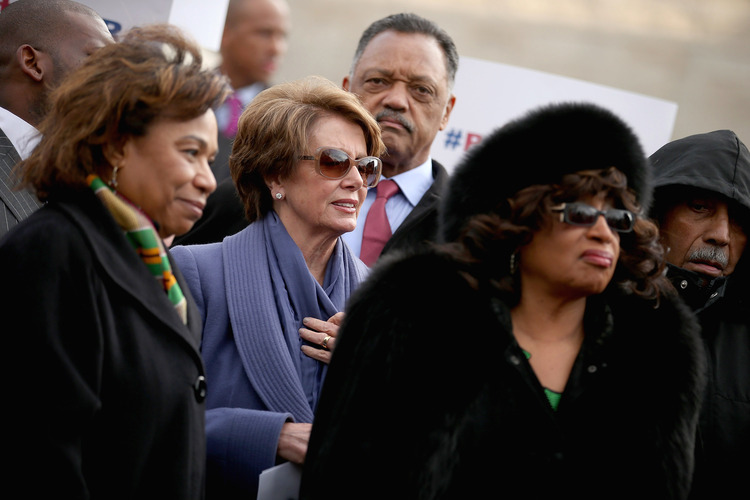 Then-Florida congresswoman Corrine Brown attends a rally in 2013. (Chip Somodevilla/Getty)</p>