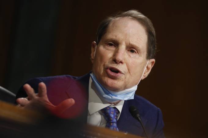 The data exports pose a national security risk, Wyden said. (Andrew Harnik/Pool/AP)