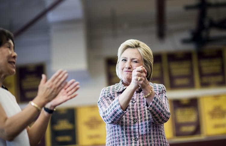 Hillary speaks at Sacramento City College yesterday. (Photo by Melina Mara/The Washington Post)</p>  