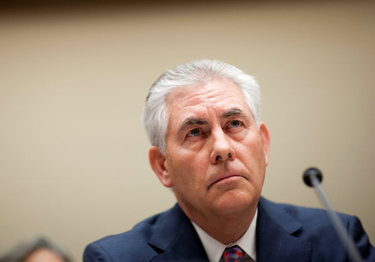 Rex Tillerson&nbsp;testifies before a House committee in 2010. (Joshua Roberts/Reuters)</p>  