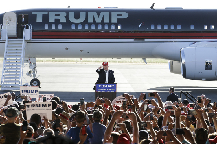 Trump addresses supporters at a rally in Sacramento, Calif. (AP/Jae C. Hong)</p>  