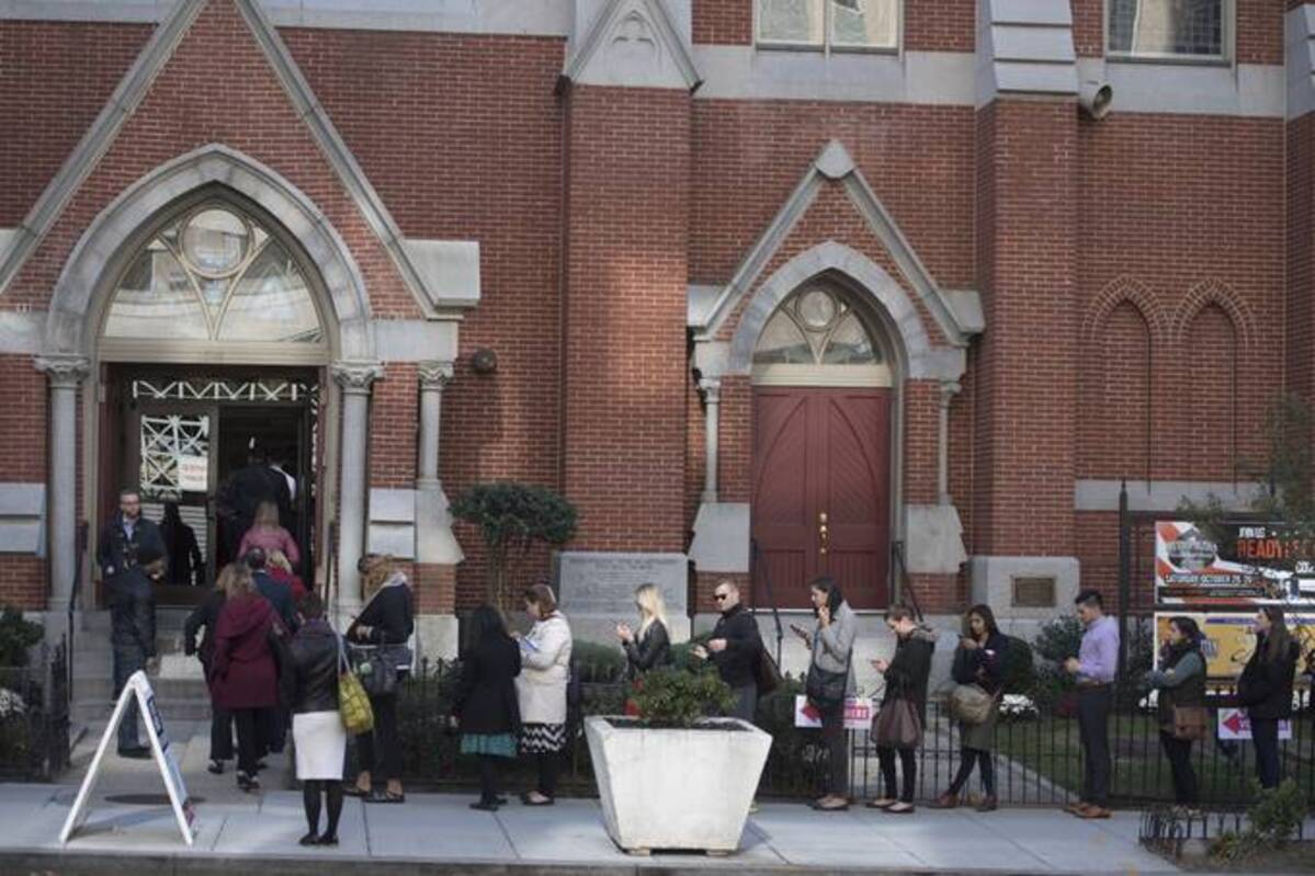 The D.C. Council member who introduced the bill says it would make it easier for eligible voters to cast ballots. (Marvin Joseph/The Washington Post)