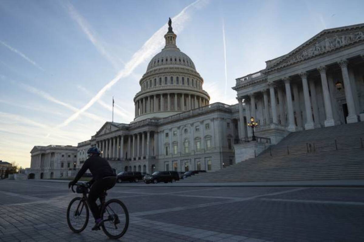 The U.S. Capitol in Washington, D.C. on Monday, Dec. 13, 2021. Lawmakers aim to vote this week to raise the debt limit enough to get past the 2022 midterm elections. (Sarah Silbiger/Bloomberg)
