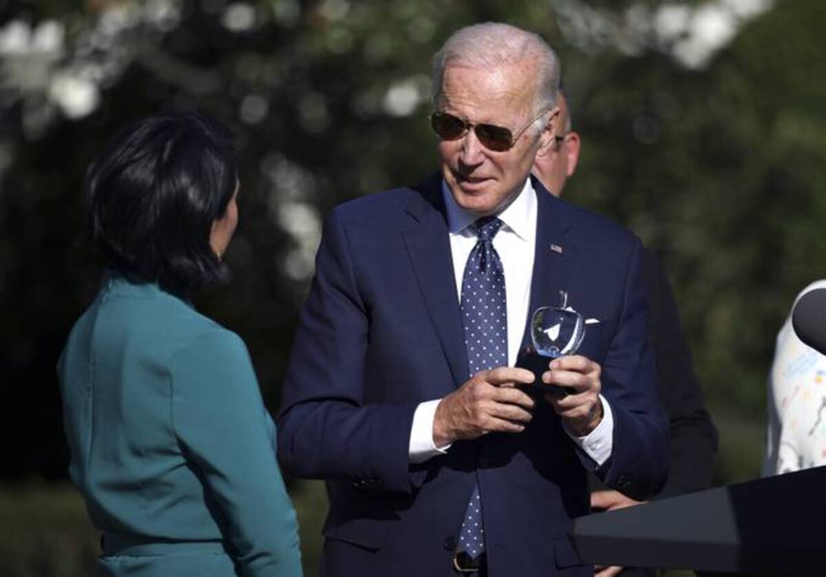 President Biden presents an award at the White House on Oct. 18, 2021 in Washington, D.C. (Kevin Dietsch/Getty Images)