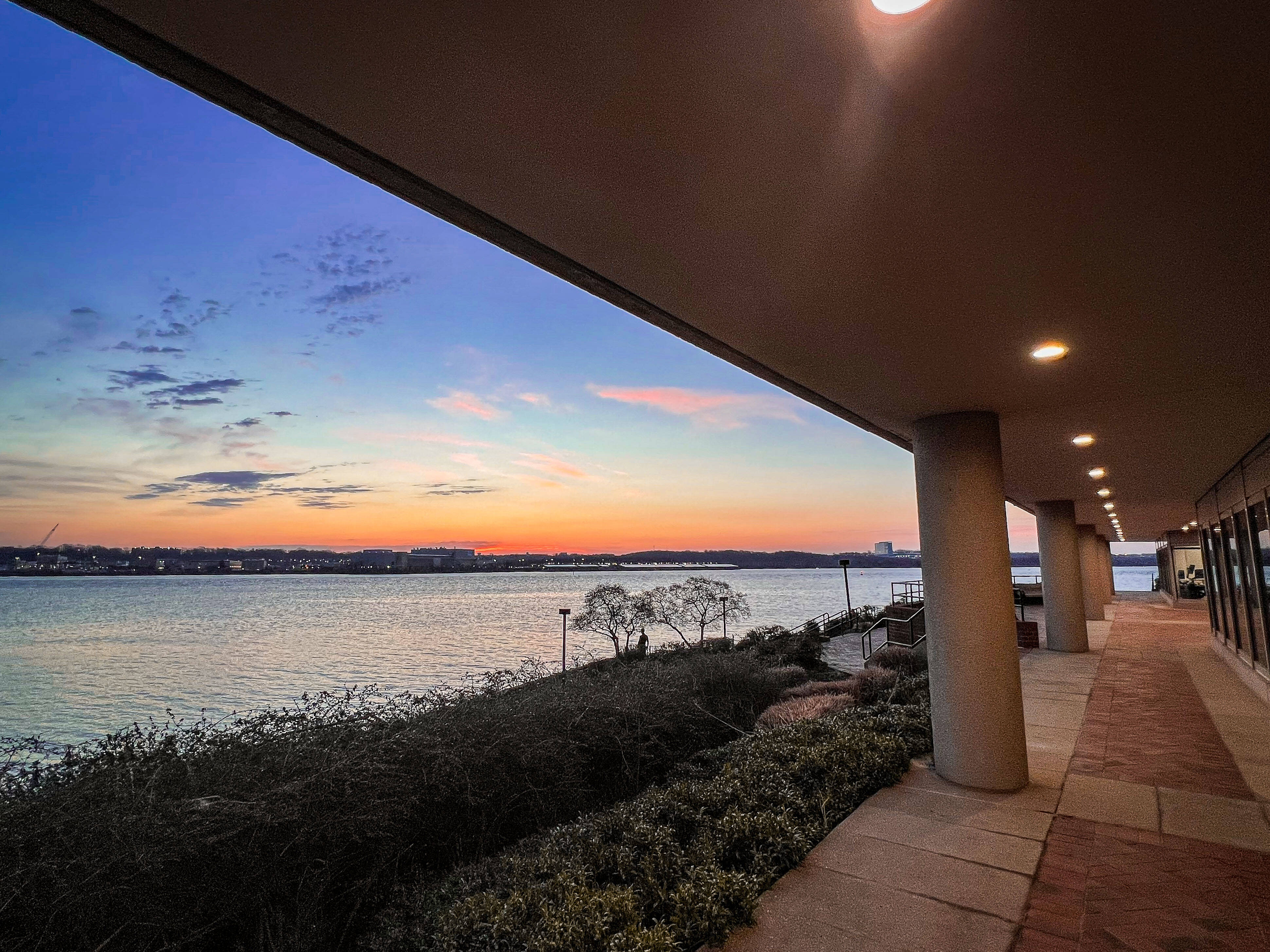 A view of the Potomac from Old Town Alexandria. (Lee M./Flickr)