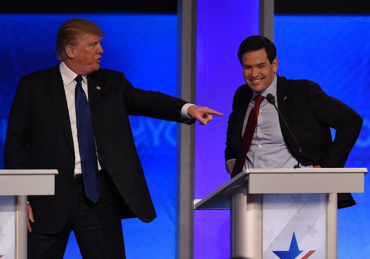 Trump confers with Marco Rubio during the disastrous Feb. 6 debate&nbsp;in New Hampshire that essentially ended Rubio's 2016 presidential hopes.&nbsp;(Jewel Samad/AFP/Getty Images)</p>  