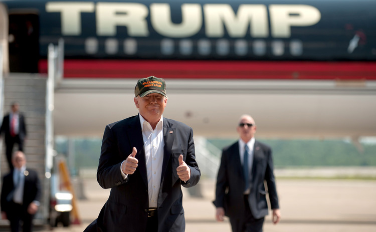 Trump <a href="http://www.washingtonpost.com/news/post-politics/wp/2016/06/11/in-florida-trump-attacks-rivals-and-not-just-the-democrats/">campaigned this weekend</a>&nbsp;in Florida and Pennsylvania. (Jeff Swensen/Getty Images)</p>  