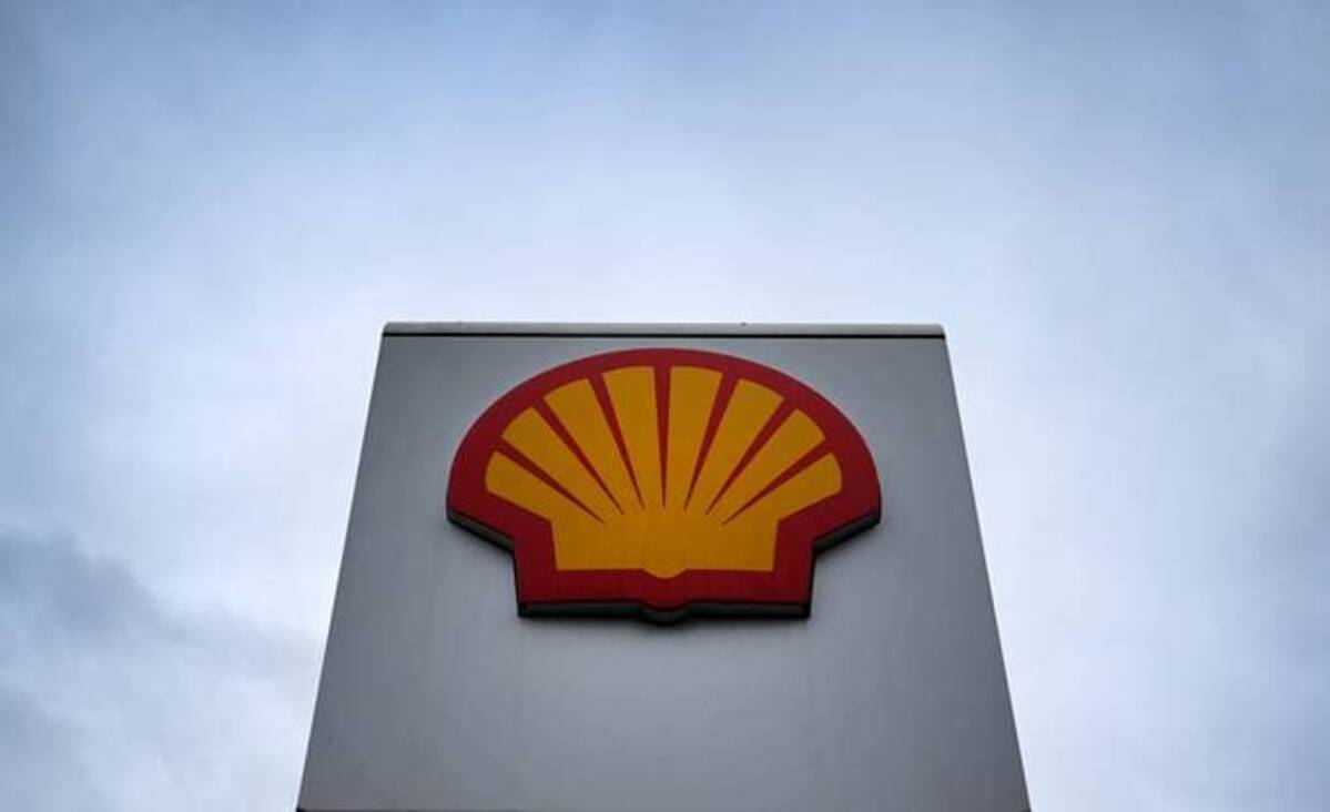 A Royal Dutch Shell sign at a filling station in London. (Andy Rain/EPA-EFE/Shutterstock)