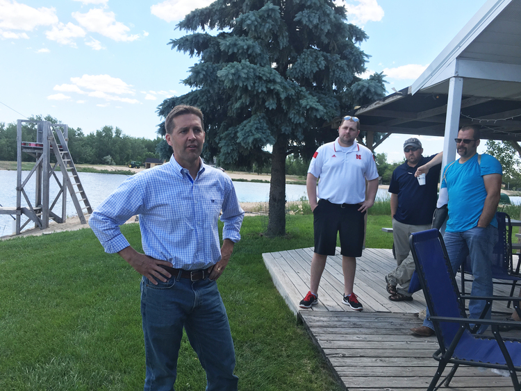 Ben Sasse&nbsp;back&nbsp;home in Nebraska&nbsp;(Benjamin Terris/The Washington Post)</p>  