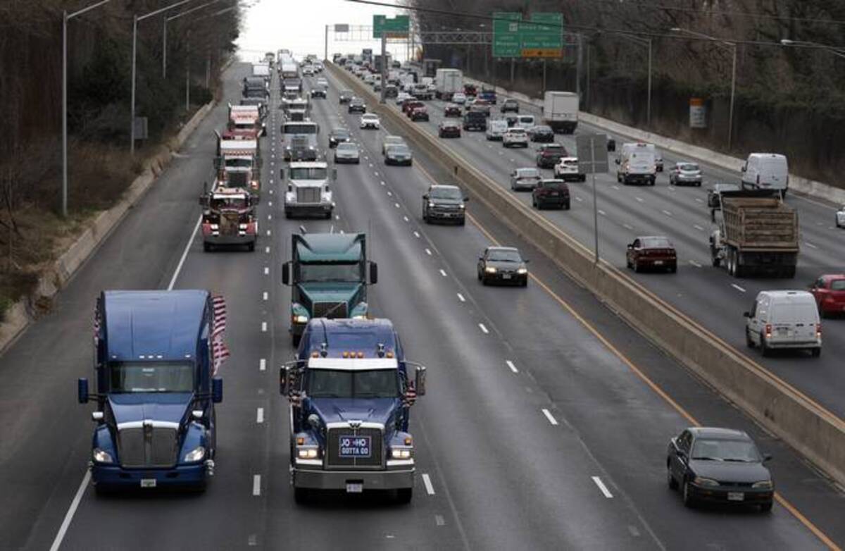 Truck traffic in Maryland. (Kevin Dietsch/Getty Images)