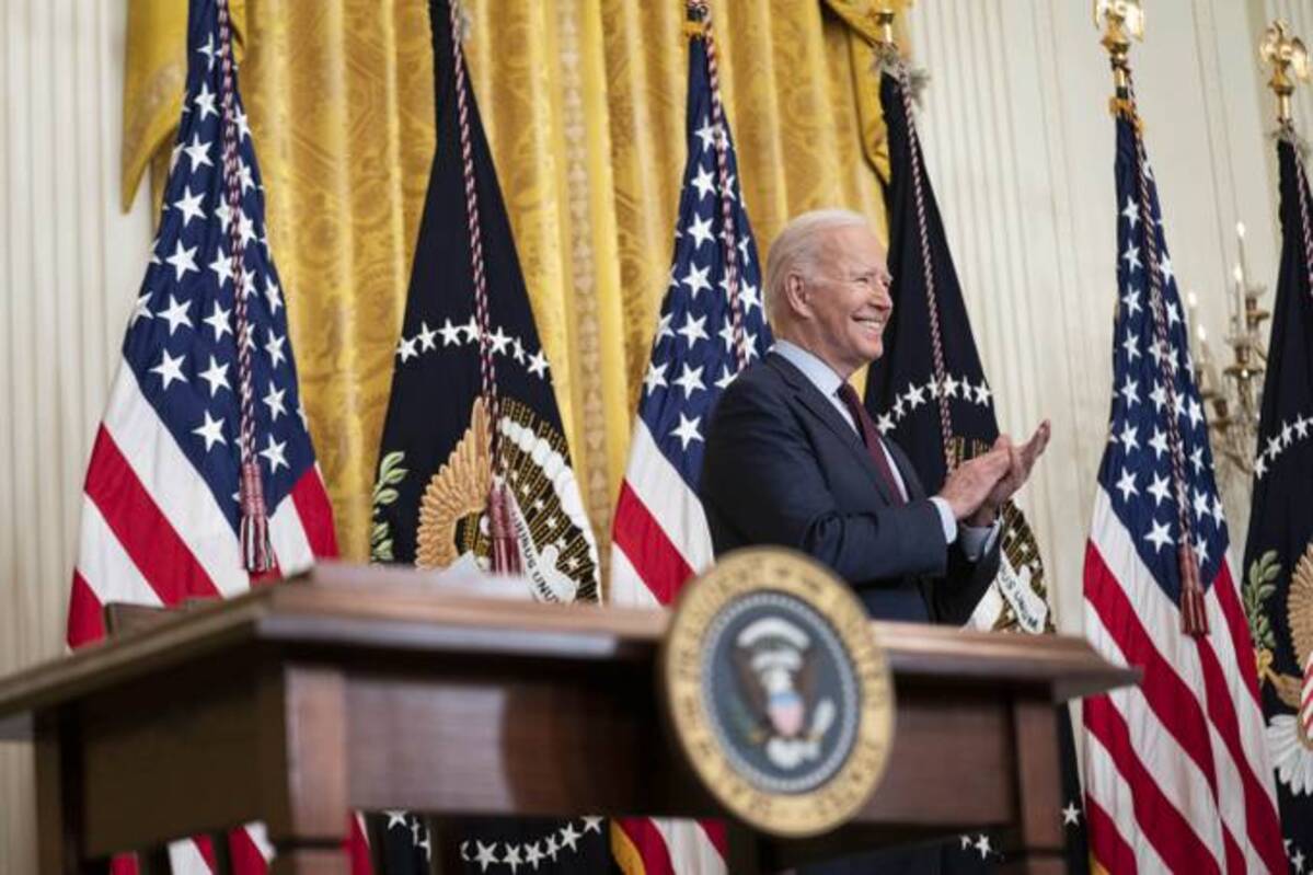 President Biden listens to Vice President Harris deliver remarks before signing H.R. 4445, legislation to end force arbitration on sexual assault and harassment claims in the East Room of the White House on Thursday. (Sarah Silbiger/The Washington Post)