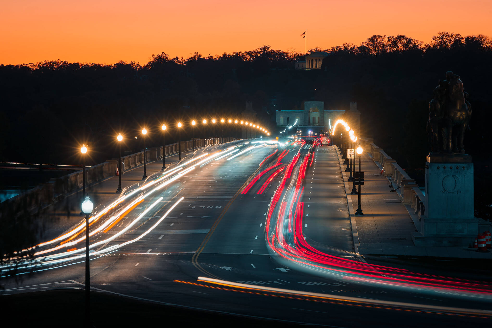 Hustle and Bustle on Arlington Memorial Bridge on Tuesday. (John Brighenti/Flickr)