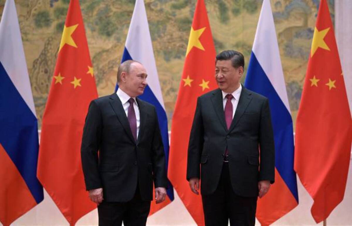 Russian President Vladimir Putin and Chinese President Xi Jinping pose during their meeting in Beijing, on Feb. 4 (Alexei Druzhinin/Sputnik/AFP)&nbsp;