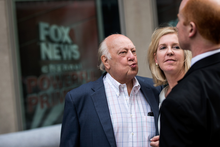 Roger Ailes&nbsp;and his wife&nbsp;leave the News Corp building last month.&nbsp;(Drew Angerer/Getty Images)</p>  