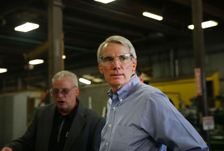Rob Portman tours Pioneer Pipe last week in Marietta, Ohio. (Spencer Platt/Getty Images)</p>  