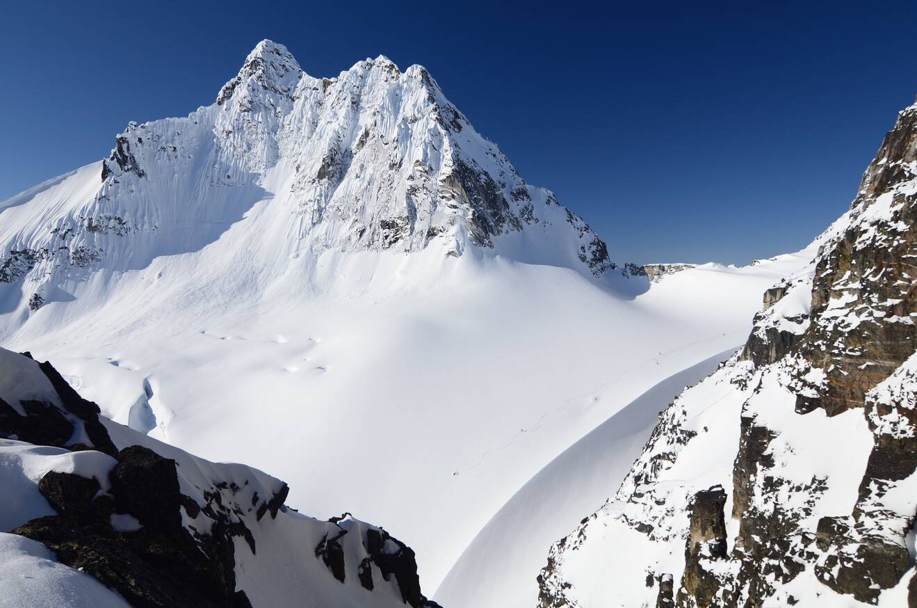 (Brad White/CMH Heli-Skiing & Summer Adventures)