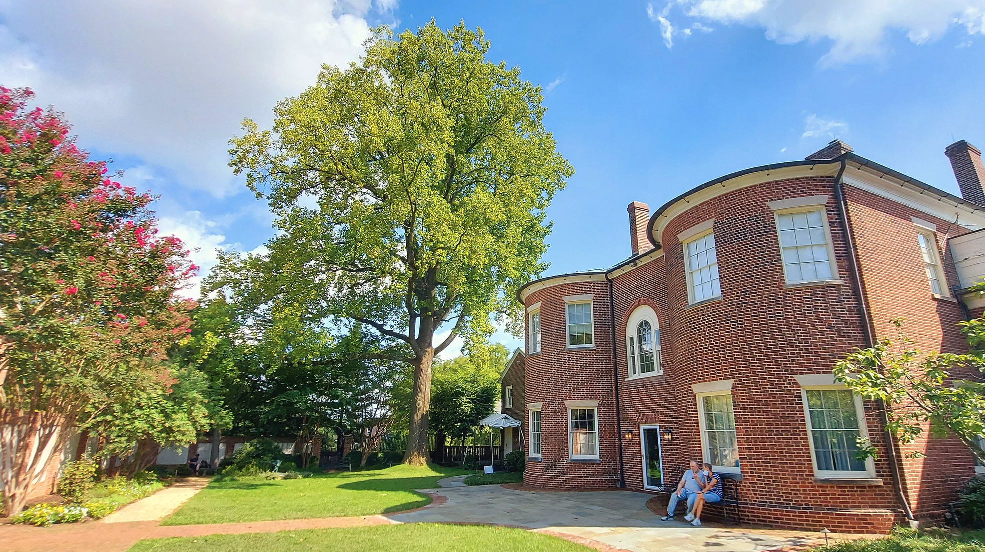 Dumbarton House and courtyard, September 18 (Rex Block via CWG.news/Photos Flickr)