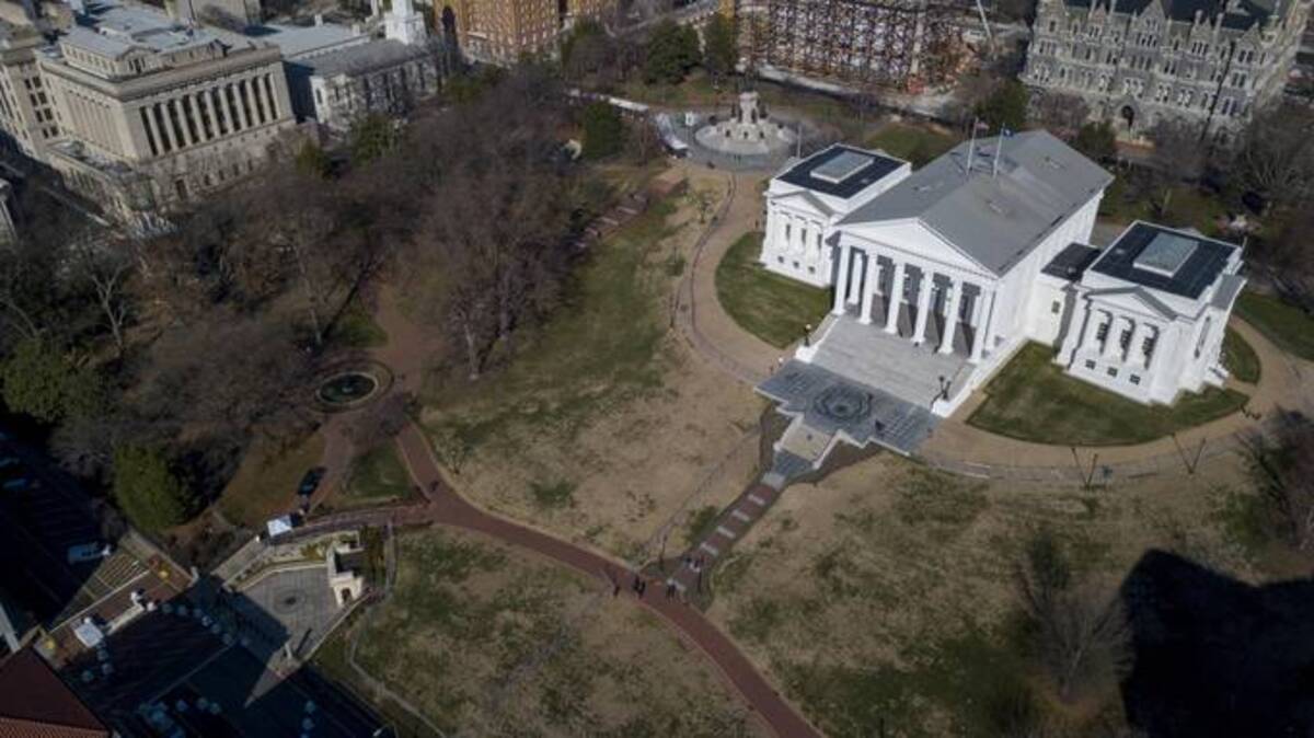 The cyberattack came in the busiest time of the year for Virginia lawmakers. (Steve Helber/AP)