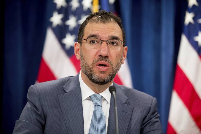 Andy Slavitt, former acting administrator of Centers for Medicare and Medicaid, speaks at a news conference at the Treasury Department in 2016. (AP Photo/Andrew Harnik, file)