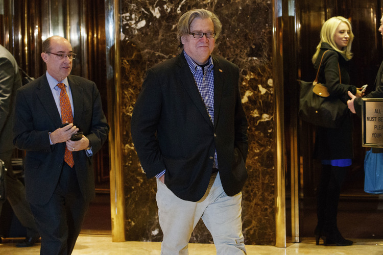 Bannon leaves Trump Tower on Friday night. (Evan Vucci/AP)</p>  