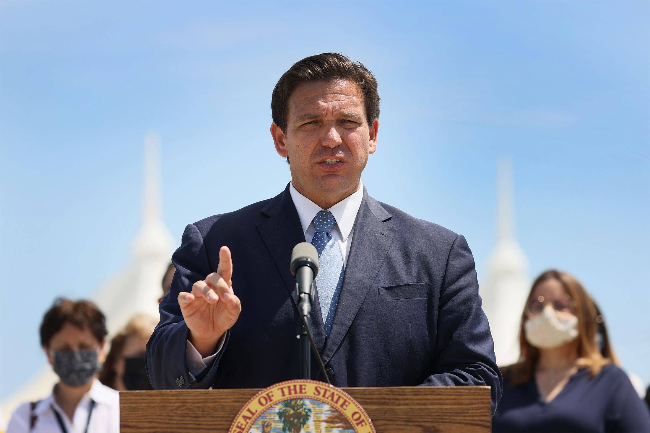 Florida Gov. Ron DeSantis is in a showdown with school districts over mask requirements. (Joe Raedle/Getty Images)