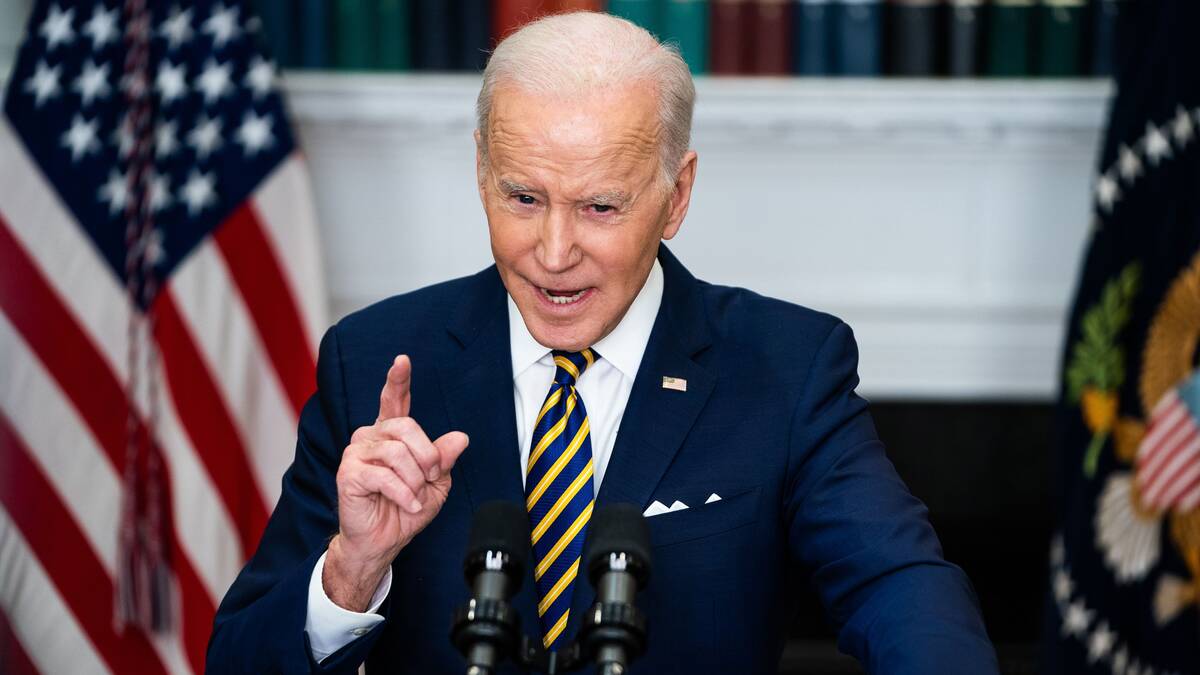 President Biden delivers remarks regarding the ban on imports of Russian oil into the U.S. on March 8. (Demetrius Freeman/The Washington Post)